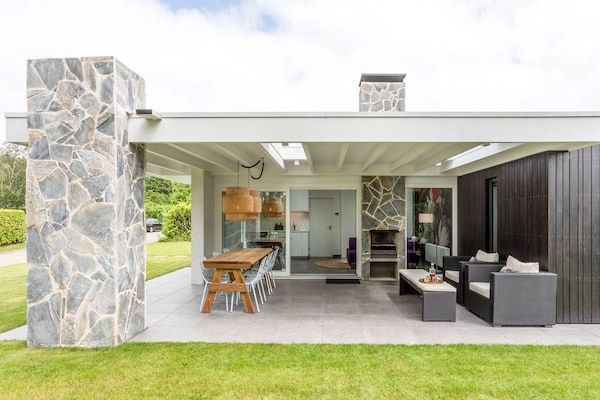 Dennenlaan 11 in Kamperland - Foto 1 van 40