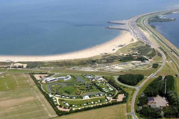 Beach Resort Brouwersdam 3 in Scharendijke - Foto 44 van 44