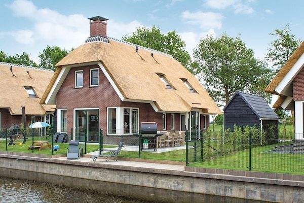 Recreatiepark Idskenhuizen 9 in Idskenhuizen - Foto 1 van 40