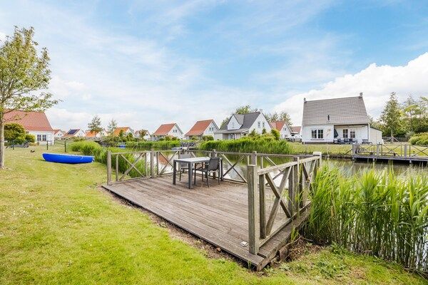 Tuin - Villa in Cadzand-Bad bij Noordzeestrand in Cadzand-Bad (5)