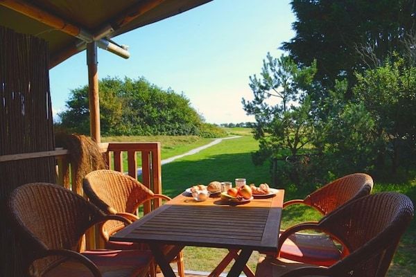 Luxe safaritent op Ameland in Hollum - Foto 2 van 24