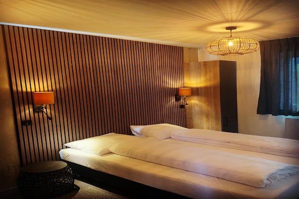 Slaapkamer - Luxe wellnesslodge voor een stel in Dalerveen (4)