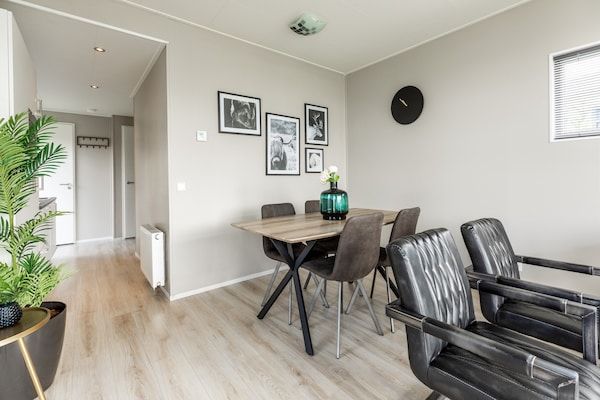 Recreatiepark Rhederlaagse Meren 8 in Lathum - Foto 2 van 40