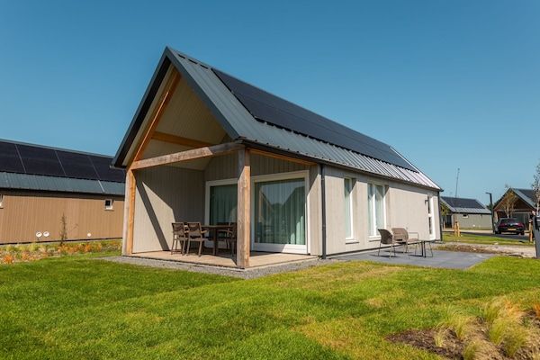 Buitenkant - Duinlodge op vakantiepark, strand op 1,3 km in Cadzand (5)