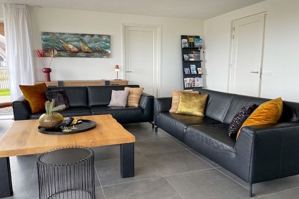 Friese Meren Villa's 21 in Delfstrahuizen - Foto 2 van 40