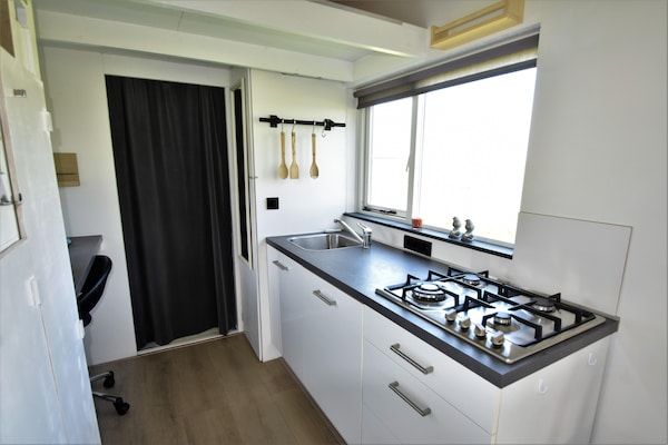 Tiny House in Burgerbrug - Foto 40 van 40
