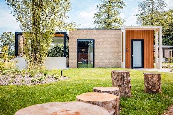 Buitenkant - Vakantiehuis in Veluwe vlakbij nationaal park in Voorthuizen (1)