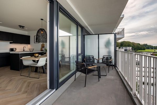 Terras - Appartement in Zeeland met Veerse Meer zicht in Arnemuiden (5)
