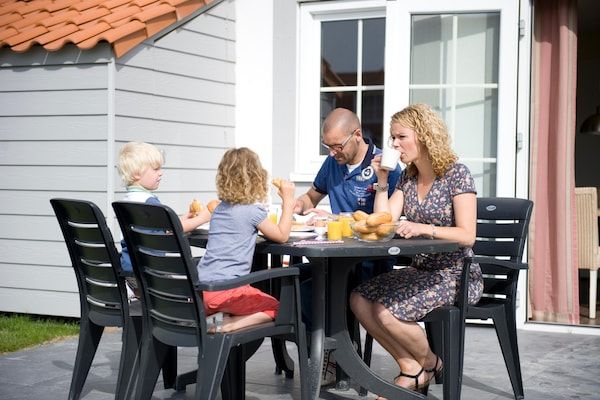 Terras - Villa in Cadzand-Bad bij Noordzeestrand in Cadzand-Bad (4)