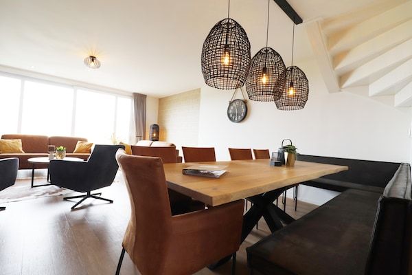 Eetkamer - Gezinsvriendelijke villa in Leons in Leons (3)