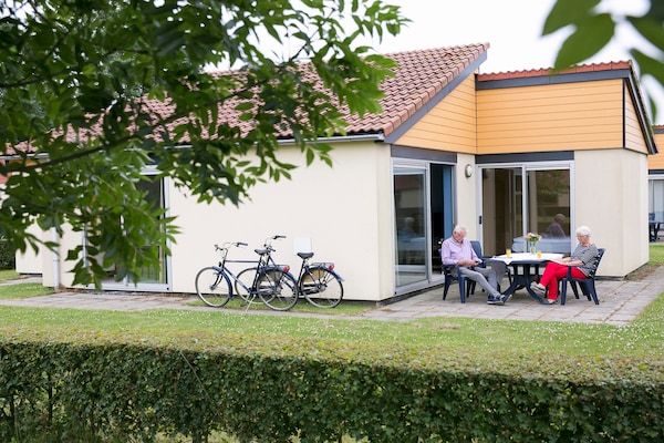 Buitenkant - Vakantiehuis in Zevenhuizen met Sauna in Zevenhuizen (1)