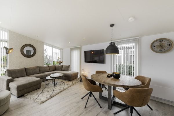 Water Resort Oosterschelde 71 in Wemeldinge - Foto 2 van 40