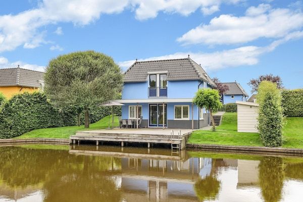 Waterpark De Bloemert 11 in Midlaren - Foto 1 van 32