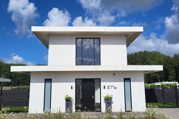 Watervilla Harderwold 577a in Zeewolde - Foto 1 van 35