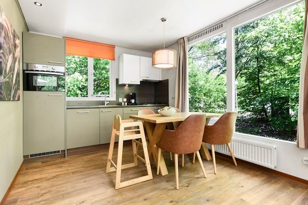 Keuken - Gezellige bungalow in Putten in Putten (5)