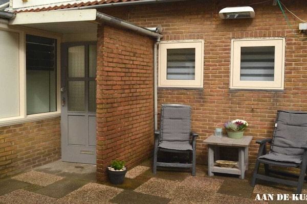 396528 in Egmond aan Zee - Foto 1 van 15