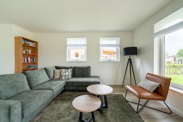Woonkamer - Vakantiehuis in Zuid-Holland vlakbij Rotterdam in Simonshaven (1)