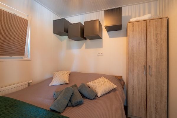 Slaapkamer - Lodge bij Veluwe Bos Hattemerbroek in Hattemerbroek (5)