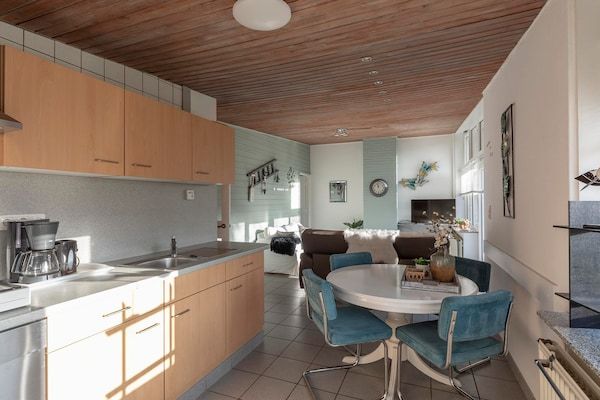 Eetkamer - Duinland 89 huis vlakbij het strand in Sint Maartenszee (3)