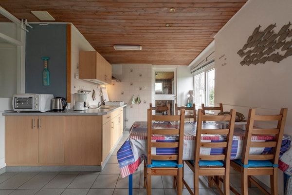 Eetkamer - Duinland 90 huis voor 6 gasten, Sint Maartenszee in Sint Maartenszee (4)