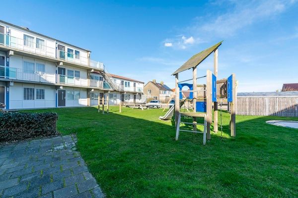 Tuin - Beach Apartment 5 voor 4 gasten in Callanstoog in Callantsoog (5)