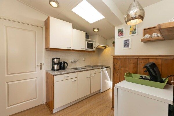 Keuken - Appartement in De Koog bij Texel Strand in De Koog (4)