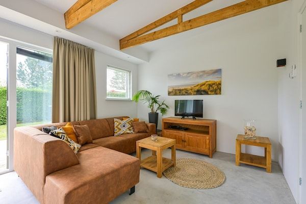 Woonkamer - Eureka 36 bungalow voor 4 personen met tuin in Sint Maartensvlotbrug (3)