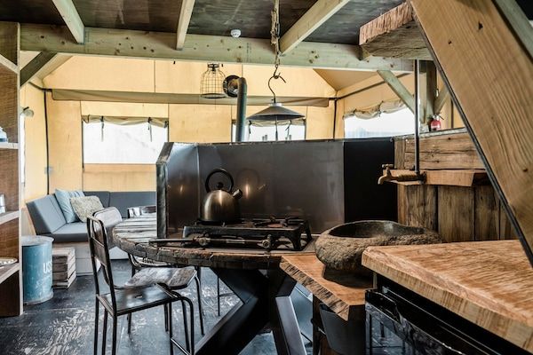 Wood Lodge Luxe - Duynpark in Callantsoog - Foto 2 van 27