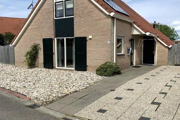 Buitenkant - Rustige kustbungalow in Breskens (1)
