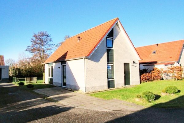 Buitenkant - Huis in Breskens bij Zeeuwse kust in Breskens (5)