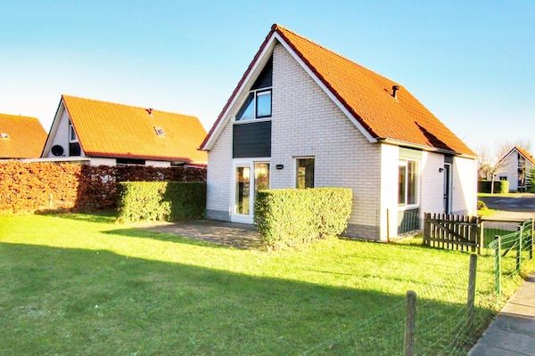 Buitenkant - Huis in Breskens bij Zeeuwse kust in Breskens (1)