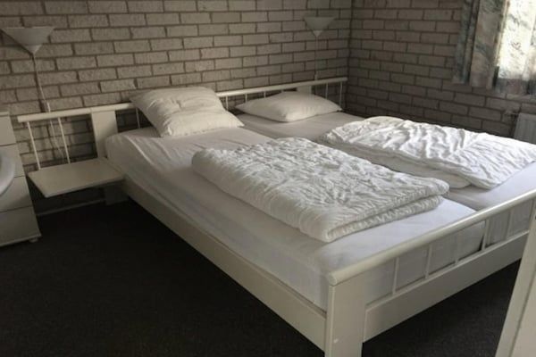 Slaapkamer - Huis in Breskens bij het Strand in Breskens (4)