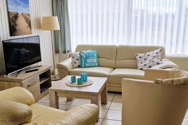 Woonkamer - Gezellig comfortabel huisje in Breskens (2)