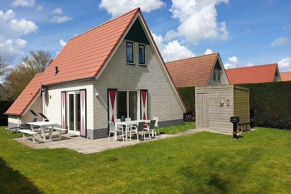 Schoneveld 176 Zeemeeuw Breskens in Breskens - Foto 1 van 40