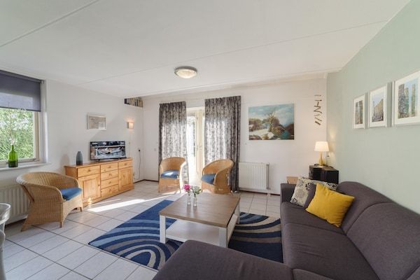 Villapark De Oesterbaai 27 in Wemeldinge - Foto 2 van 40