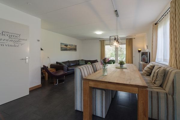 Villapark De Oesterbaai 89 in Wemeldinge - Foto 2 van 35