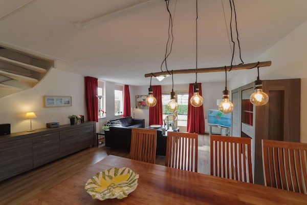 Villapark De Oesterbaai 70 in Wemeldinge - Foto 2 van 40