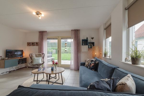 Villapark De Oesterbaai 123 in Wemeldinge - Foto 2 van 37