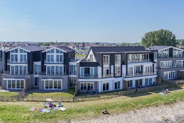 Luxe appartement Vista Maris 'Laguna Beach House' - Havenweg 8-32  Sint-Annaland Oosterschelde in Sint-Annaland - Foto 1 van 87