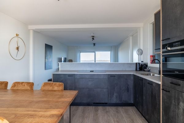 Keuken - Appartement Sint-Annaland bij Jachthaven in Sint-Annaland (3)