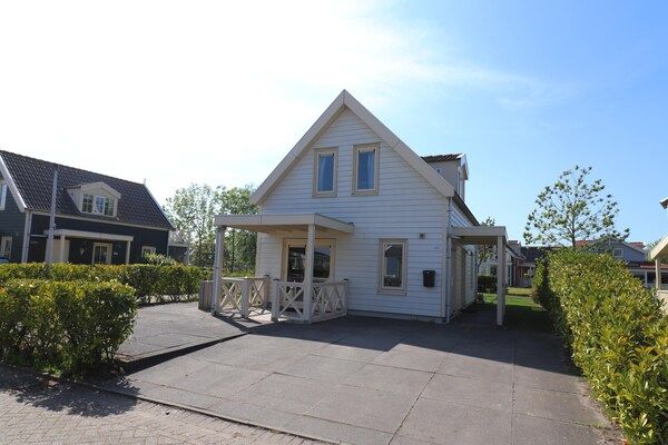 Buitenkant - Bungalow in Zuid-Holland aan het Water in Simonshaven (3)