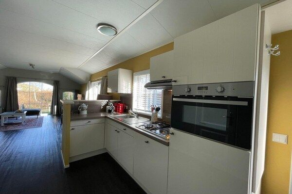 Boerderijchalet nr 16 in Sint Nicolaasga - Foto 2 van 36