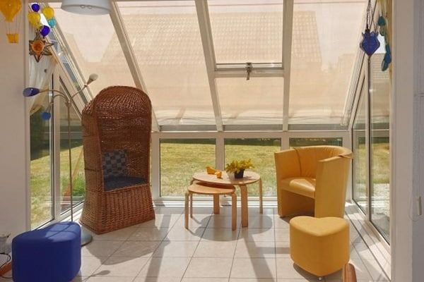 Woonkamer - Comfortabele bungalow voor 6 personen in Sint Maartenszee (5)