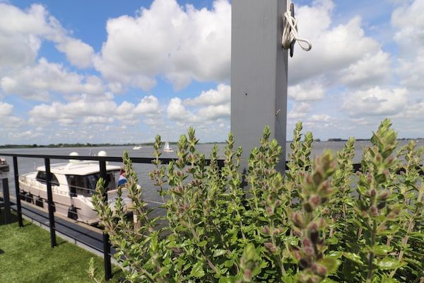 Houseboat Kohlenpott in Offingawier - Foto 22 van 22