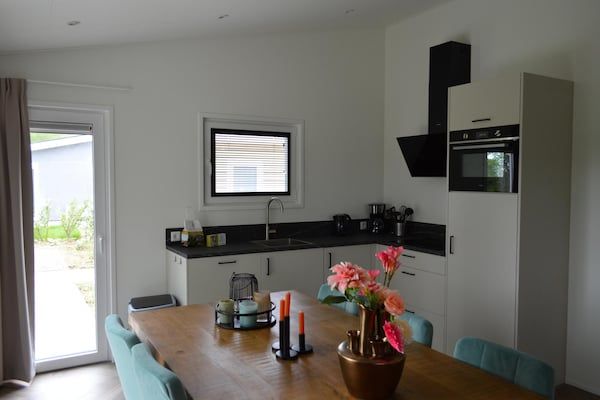 Keuken - Vakantiehuis Bemelen bij natuurgebied in Bemelen (5)