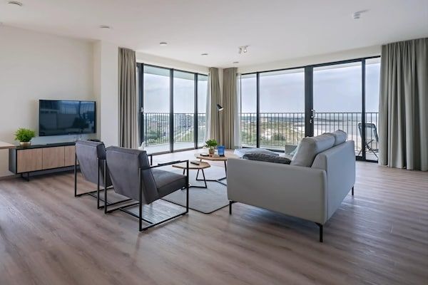 Pharos Sea Wave Panorama 16 in Breskens - Foto 1 van 10