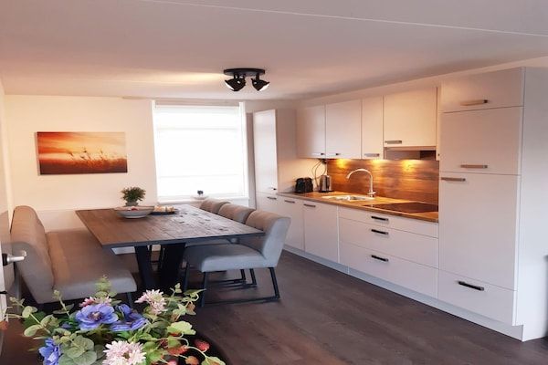 Keuken - Lodge aan het water met privé-infraroodsauna in Medemblik (3)