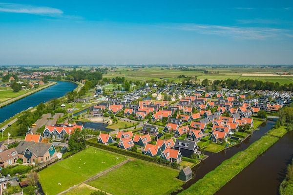 Omgeving - Vrijstaande vakantiewoning voor 10 gasten in West-Graftdijk (4)