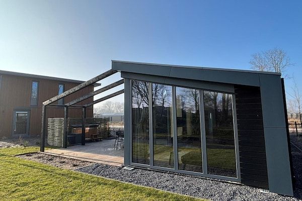 Buitenkant - Wellnessretraite bij het IJsselmeer in Enkhuizen (1)
