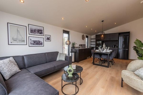 Woonkamer - Vakantiehuis voor 4 personen met sauna in Enkhuizen (1)